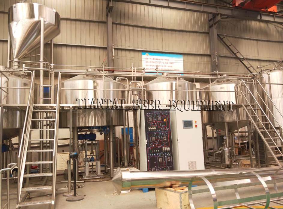 <b>PLC Controlled 5000L four vessel brewery equipment with 200HL fermenter</b>
